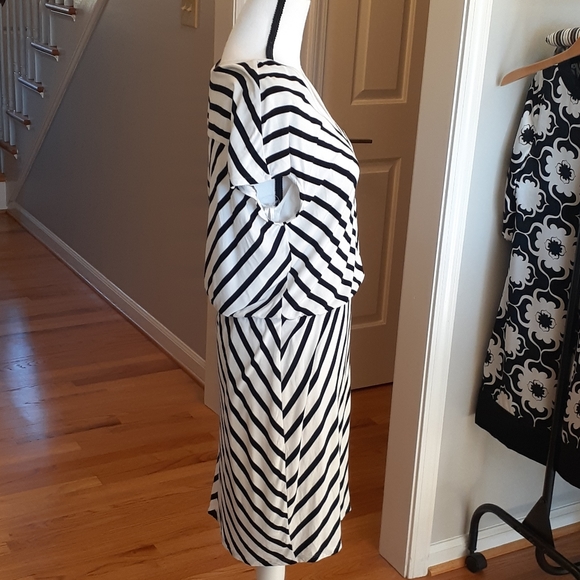 WHBM Black & White Chevron Striped Dress M - Picture 6 of 13